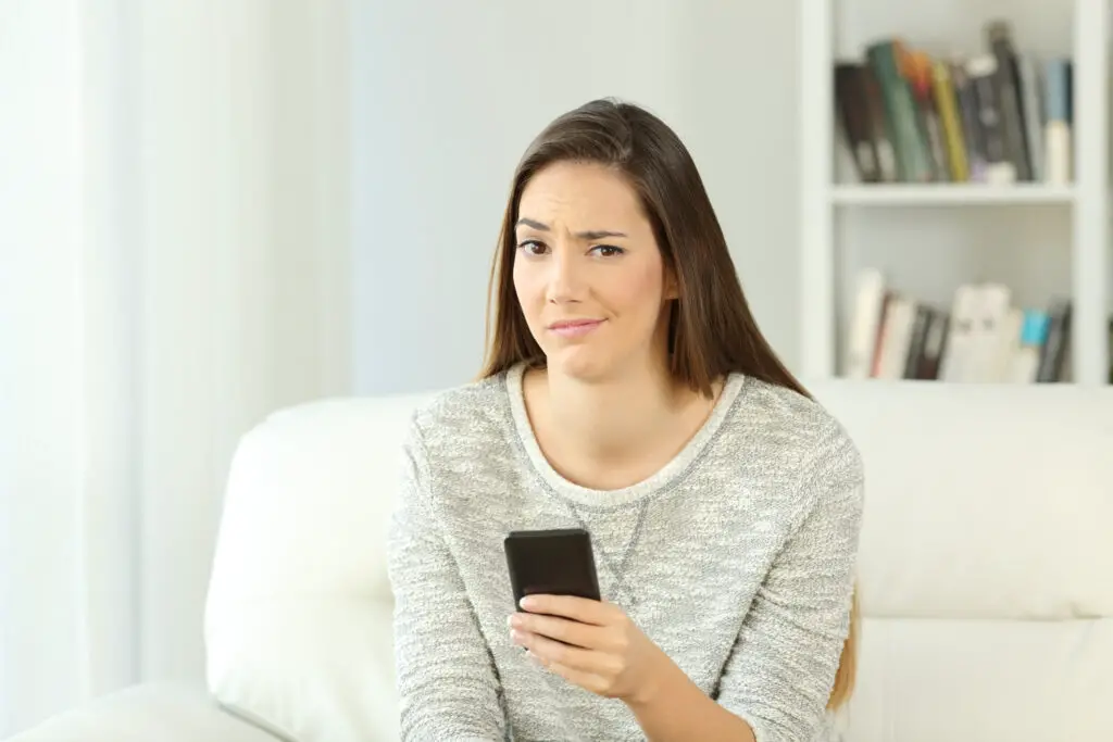 A Free Number For WhatsApp Is A Really Bad Idea (Here's Why)