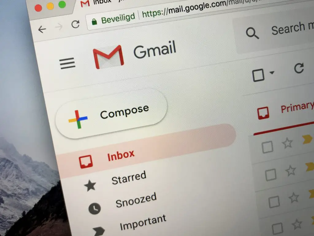 Gmail folder options.